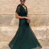 Elegantiška Maxi Suknelė Šventėms su V Formos Iškirpte
