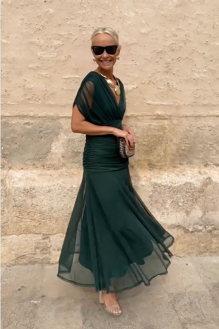 Elegantiška Maxi Suknelė Šventėms su V Formos Iškirpte