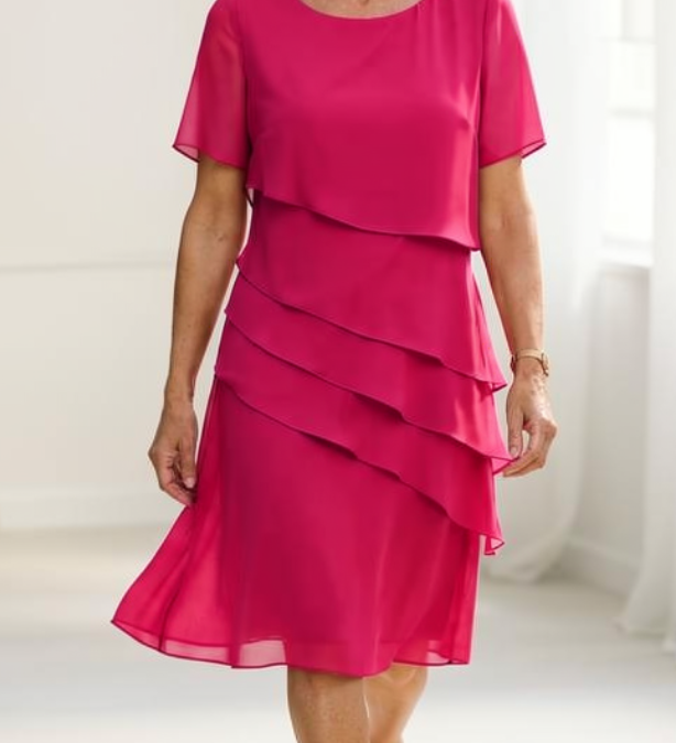 Elegantiška Ruffle Komforto Suknelė