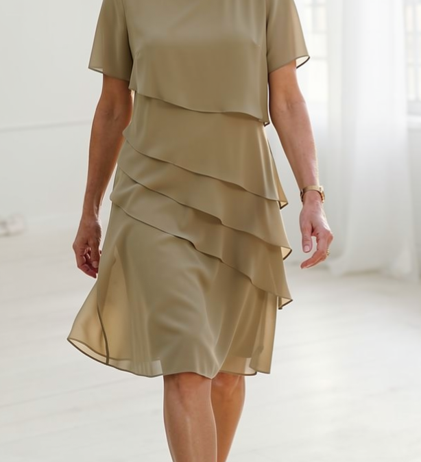 Elegantiška Ruffle Komforto Suknelė