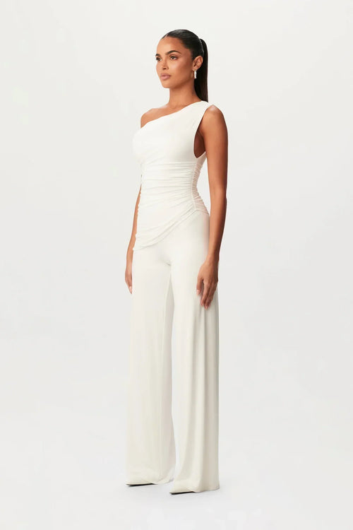 Asymmetric Elegant Set