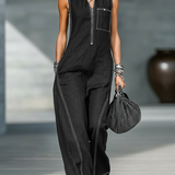 Minimalistinis moteriškas jumpsuit