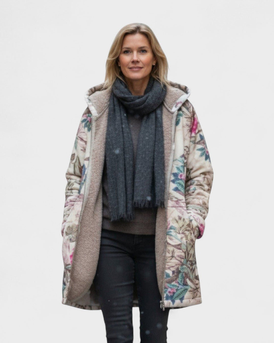 Ivy – Pastelinė spalva fliso striukė su botaniniu raštu