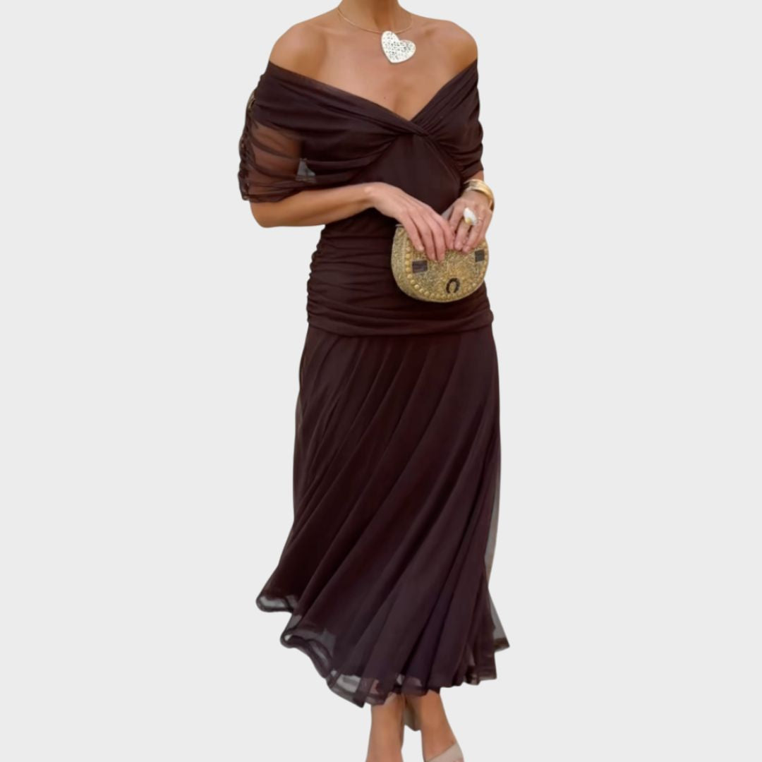 Elegantiška suknelė su V formos dekoltė