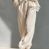 Modern Knit and Linen Set