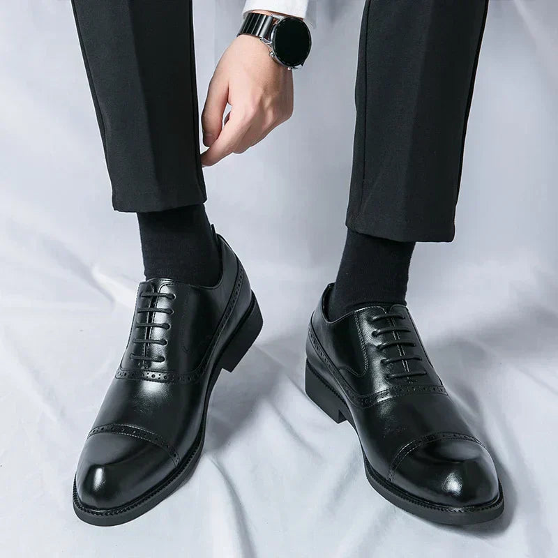 Klassische Schuhe
