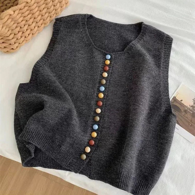 Megztinis su Mygtukais ir Detalėmis