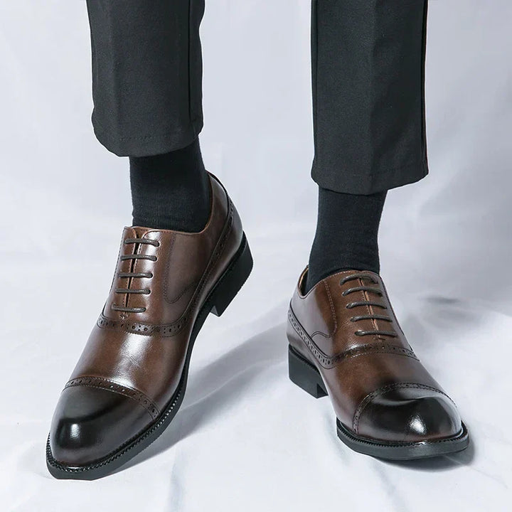 Klassische Schuhe