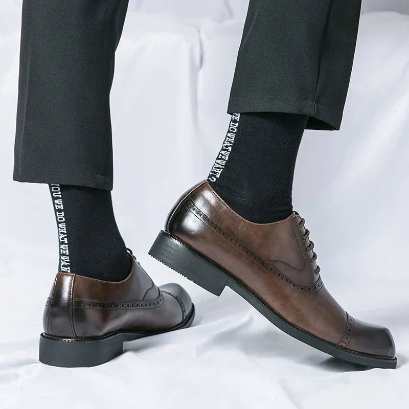 Klassische Schuhe