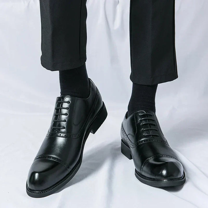 Klassische Schuhe