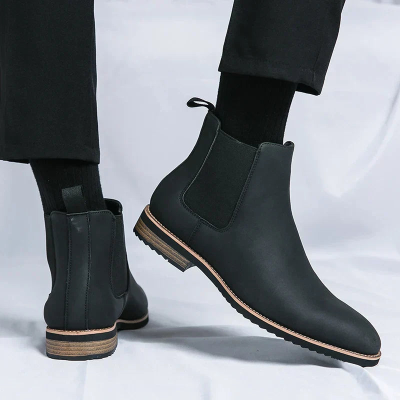 Chelsea Boots (Vidurnakčio Juoda)