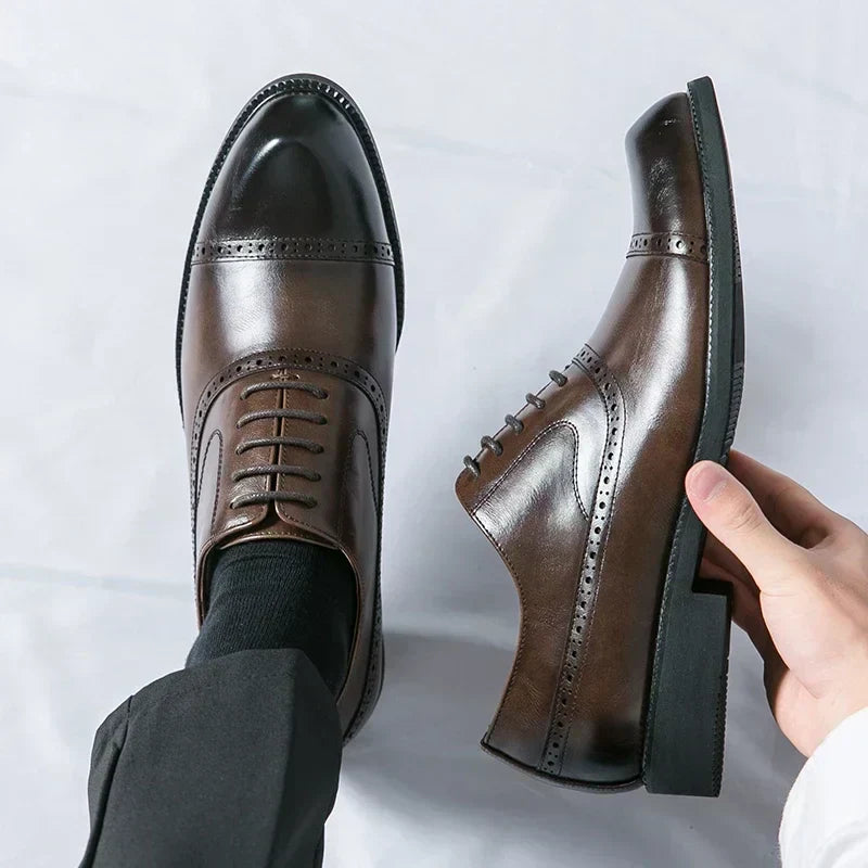 Klassische Schuhe